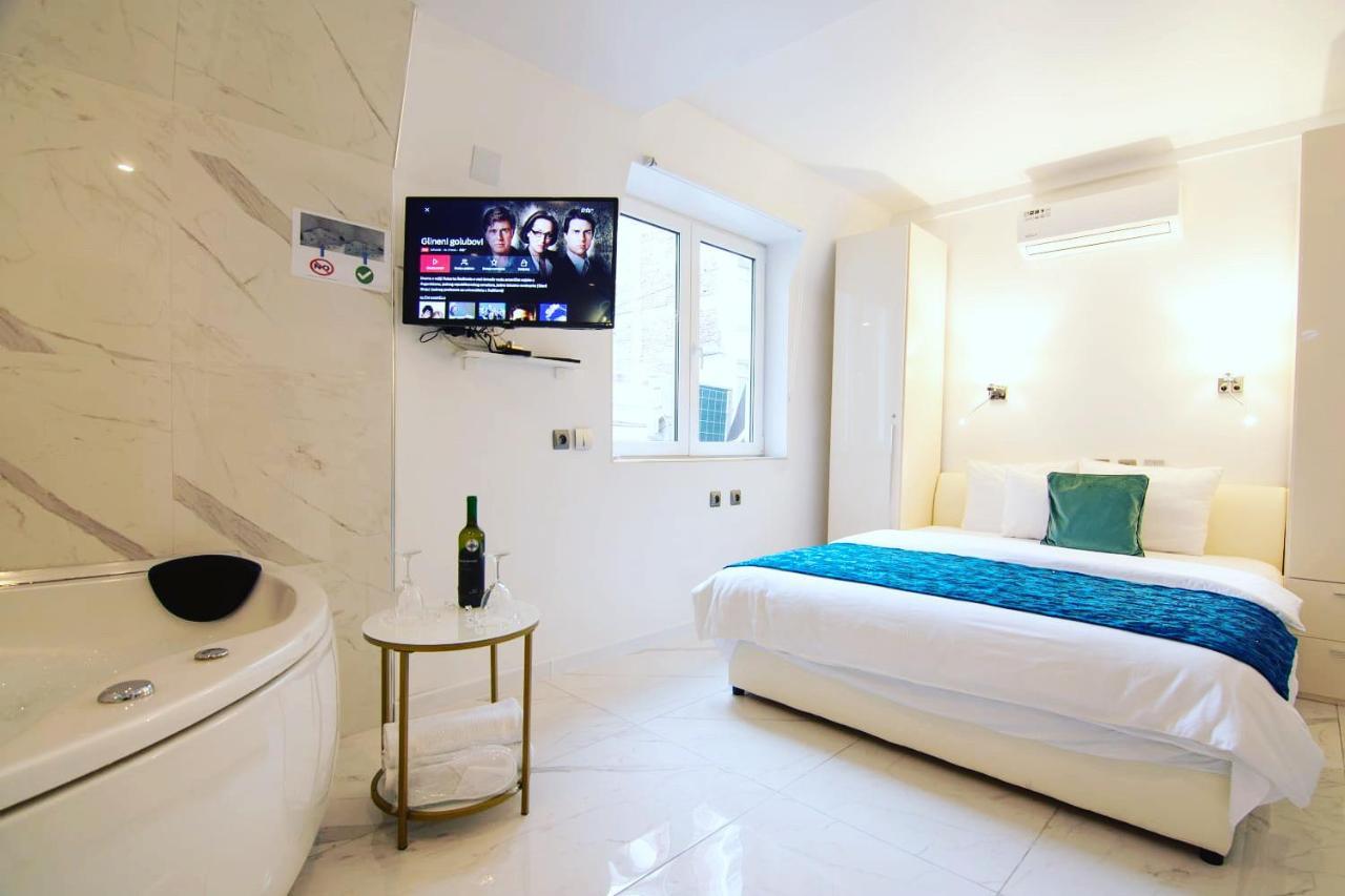 Lumiere Luxe Suites Belgrad Exterior foto